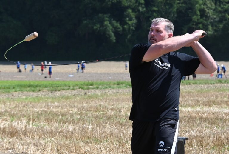 Mehr über den Artikel erfahren Gümmenen mit königlicher Teilnahme