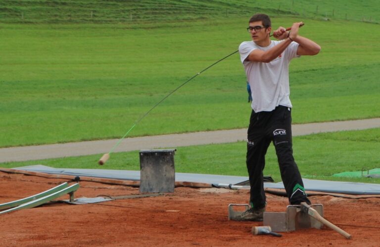 Mehr über den Artikel erfahren NW Aargauer-Luzerner Hornussertag